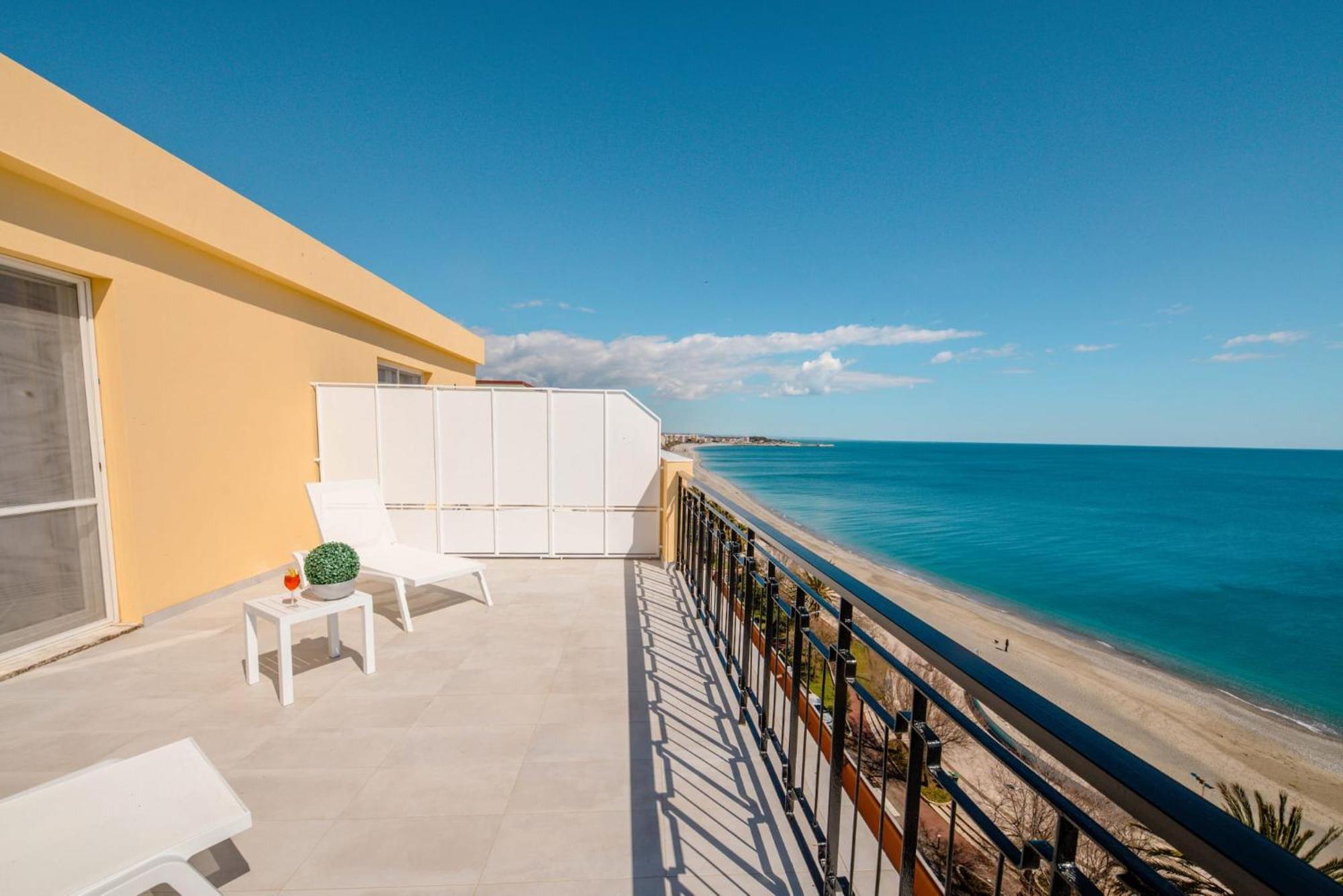 카탄차로 Blu Marine B&B 외부 사진