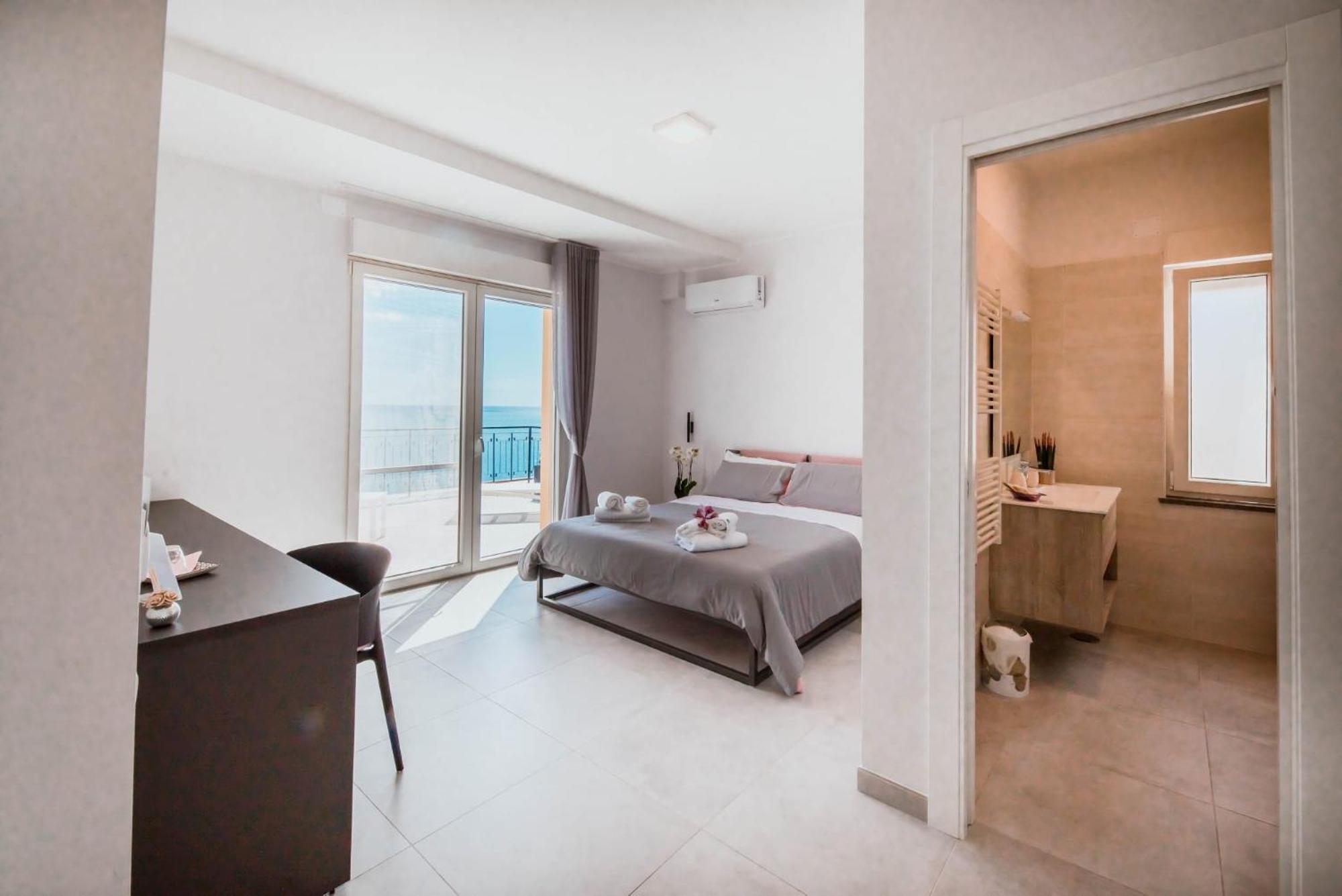 카탄차로 Blu Marine B&B 외부 사진